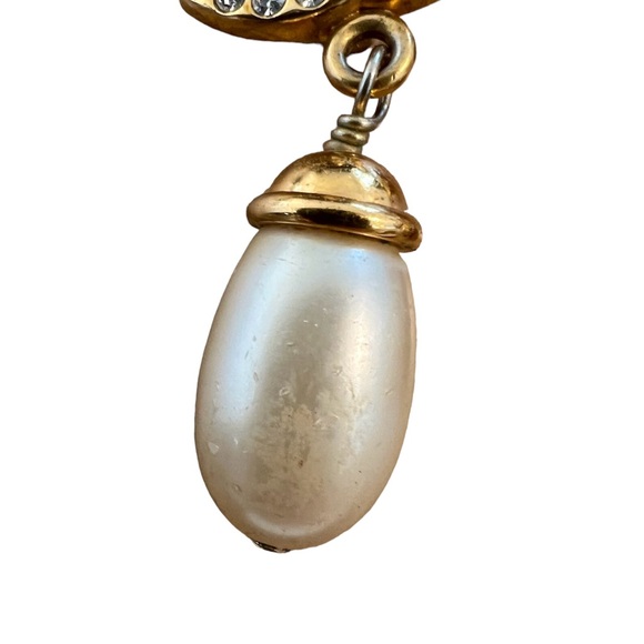VINTAGE CHANEL 97P CC Crystal Turnlock with Pearl Dangling Earrings - Picture 5 of 7